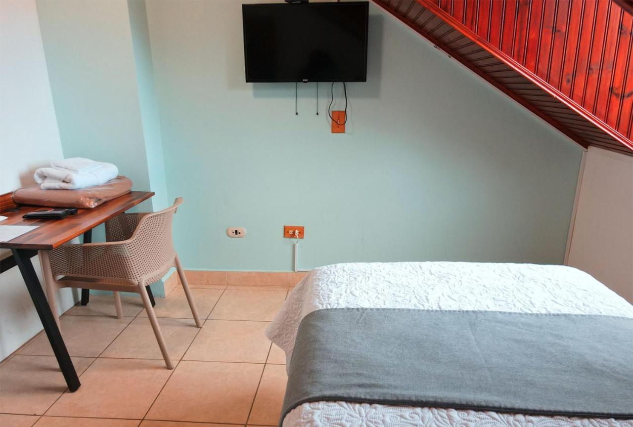Trebol Amarillo Bed & Breakfast Escazú Eksteriør billede