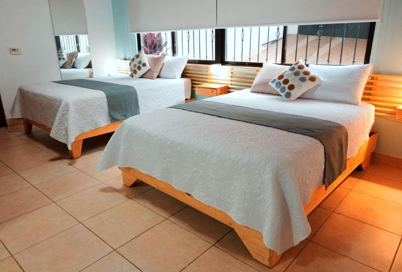 Trebol Amarillo Bed & Breakfast Escazú Eksteriør billede