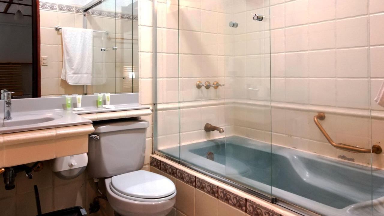 Trebol Amarillo Bed & Breakfast Escazú Eksteriør billede