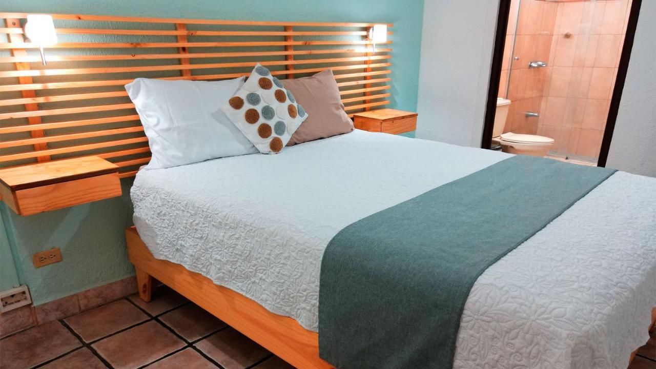 Trebol Amarillo Bed & Breakfast Escazú Eksteriør billede