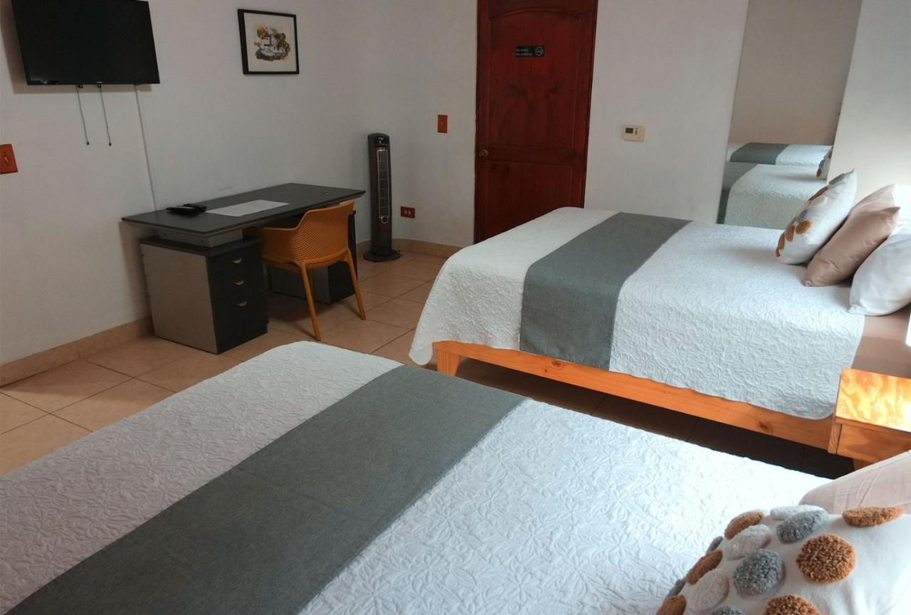 Trebol Amarillo Bed & Breakfast Escazú Eksteriør billede