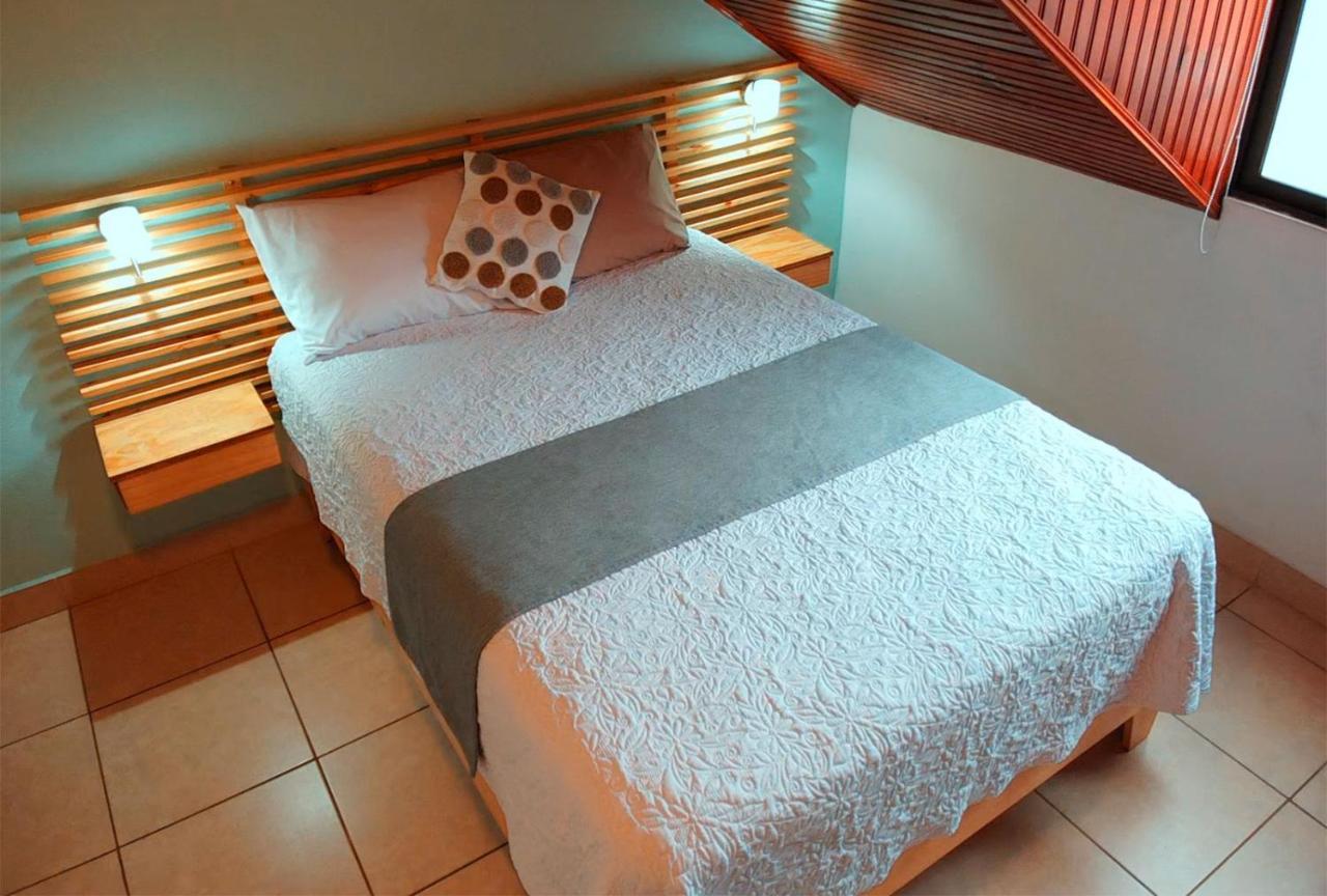 Trebol Amarillo Bed & Breakfast Escazú Eksteriør billede