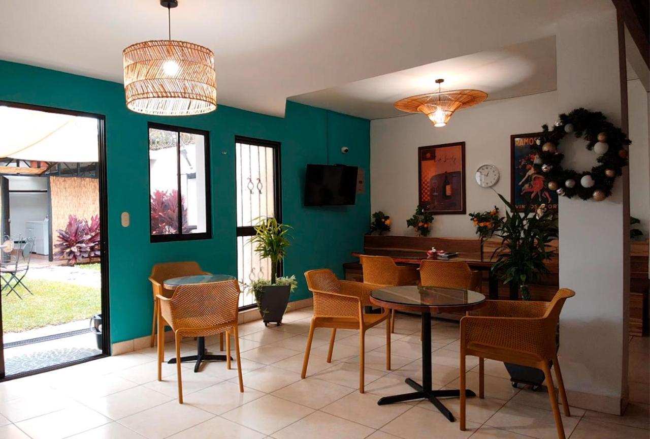 Trebol Amarillo Bed & Breakfast Escazú Eksteriør billede