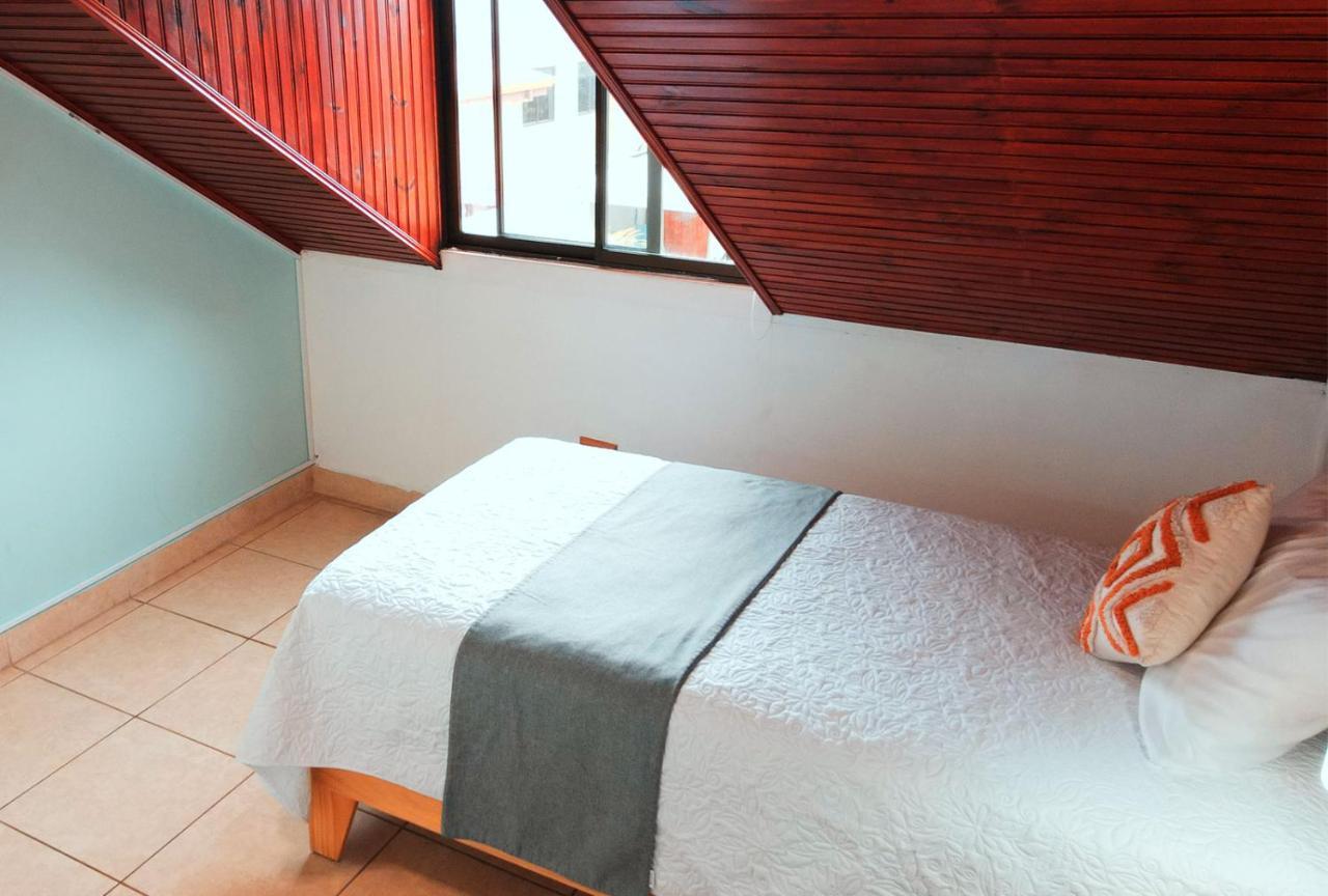 Trebol Amarillo Bed & Breakfast Escazú Eksteriør billede